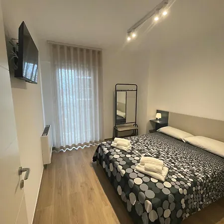 Flad House - * Bari
